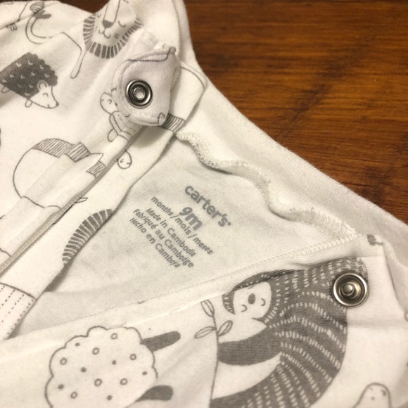 Carter's Unisex-Baby Neutral Sleep and Play Footed One-Piece - Picture 5 of 5